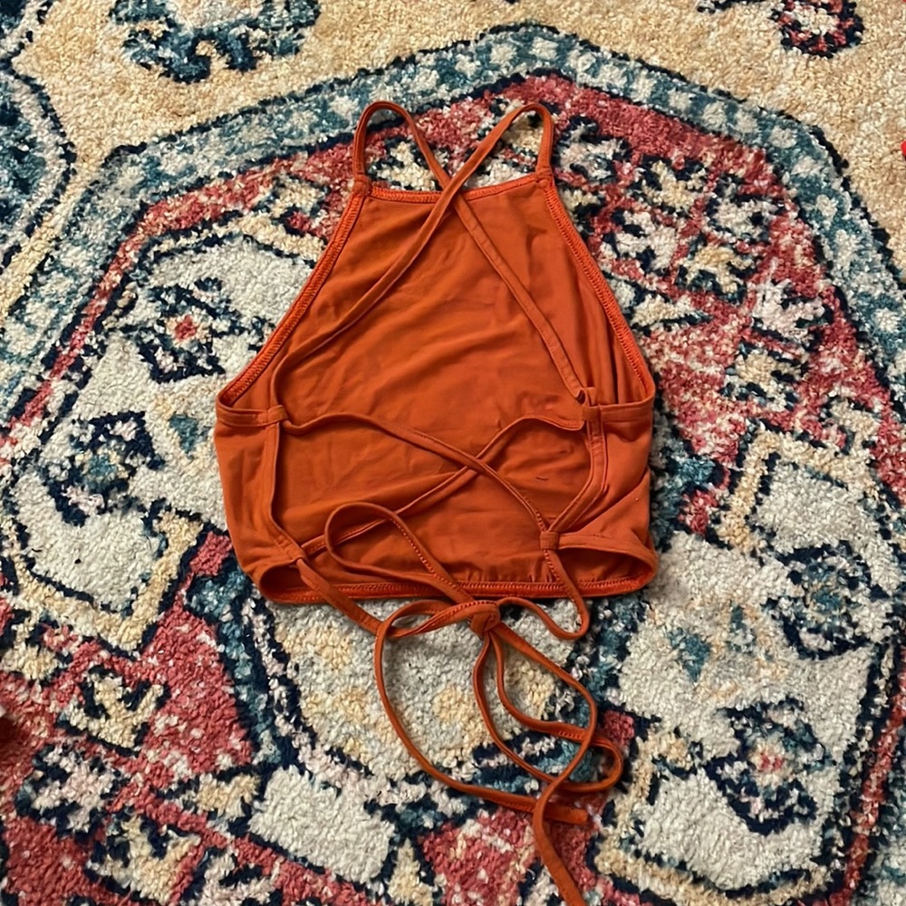 Halter top - Picture 3 of 4